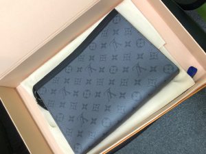 ネクストプラス市川ルイヴィトンバッグ新品買取